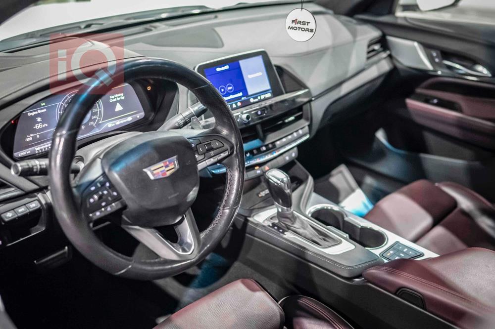 Cadillac CT4